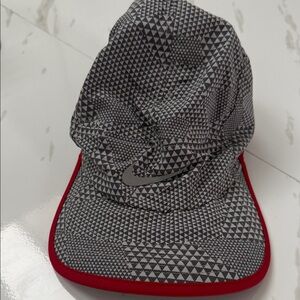 Nike Black and Gray Patterned Hat with Red Trim